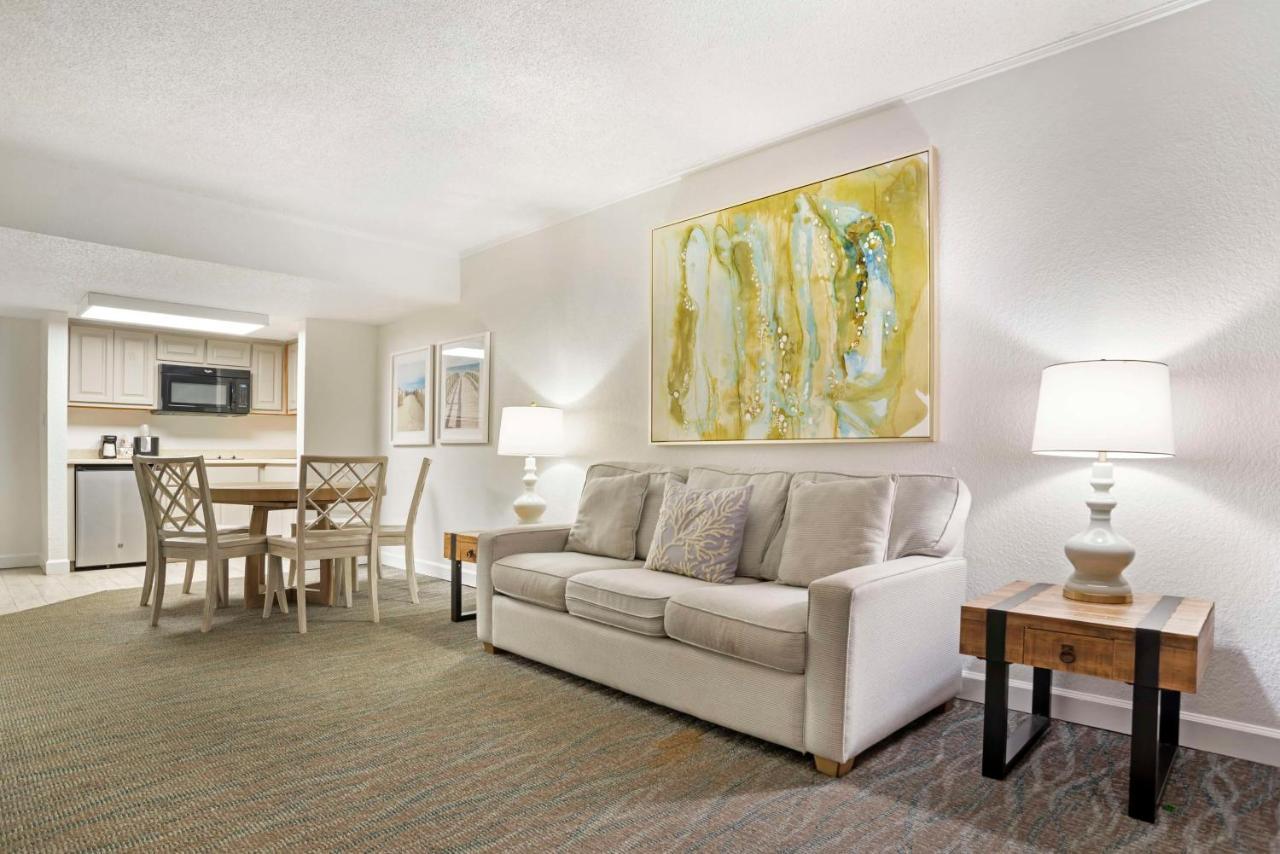 Western On The Hotel 3*