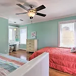 Spacious Gulf Shores Home Private Pool And Deck!