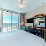 Lighthouse Unit 402