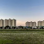 Bristol 405-Beachfront Condo With Breathtaking Views