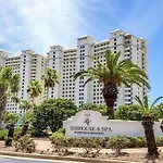 The Beach Club B1107 ~ Luxurious Beachfront Condo!