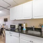 Budget Friendly Condo In The Heart Of Gulf Shores!