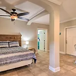 Spacious Gulf Shores Home Private Pool And Deck!