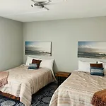 Budget Friendly Condo In The Heart Of Gulf Shores!