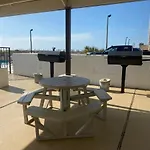 Island Winds East 308 By Albvr - Beautifully Renovated Beachfront Condo & Steps Away From Hangout & More!