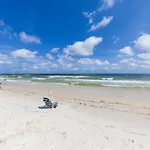 Beach Club 708D