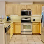 Crystal Tower 407 By Albvr - Beachfront Pool, Great Amenities And Private Walk-Over To Beach