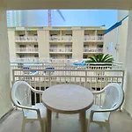 Sugar Beach 122 By Albvr - Nice Studio Condo With New Sofa, Ac And 32 Inch Smart Tv