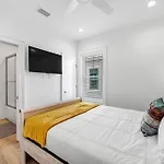 Amazing New House - Steps Away From Beach!