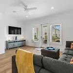 Amazing New House - Steps Away From Beach!