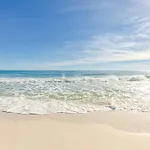 Comfy Condo ~ Steps Away From The Beach!