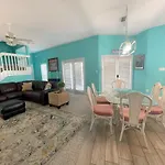 Barton\'S Beach House-350 S Breakers