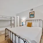 Island Sunrise Unit 561