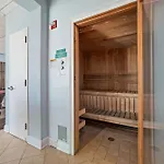 Crystal Shores West 306