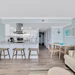 Island Winds East 304