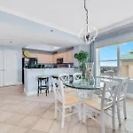 Crystal Shores West 1001