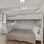 Harbour Place 309