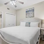 Crystal Shores 1104 Condo