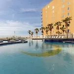 10Th Floor Crystal Tower 2 Bedroom Condo With 2 Outdoor Pools, Lazy River, Heated Indoor Pool, And Direct Beach Access