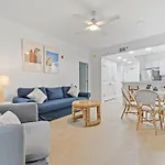 Palm Beach C23 By Vacation Homes Collection