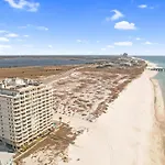 Royal Palms 705