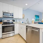 Lighthouse 403 Condo