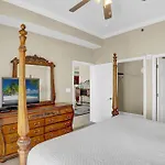 Seawind 7 Penthouse By Liquid Life
