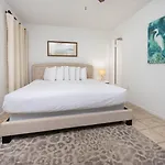 Island Winds West 671 Condo