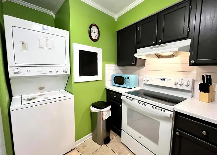 Sea Breeze 211 Condo
