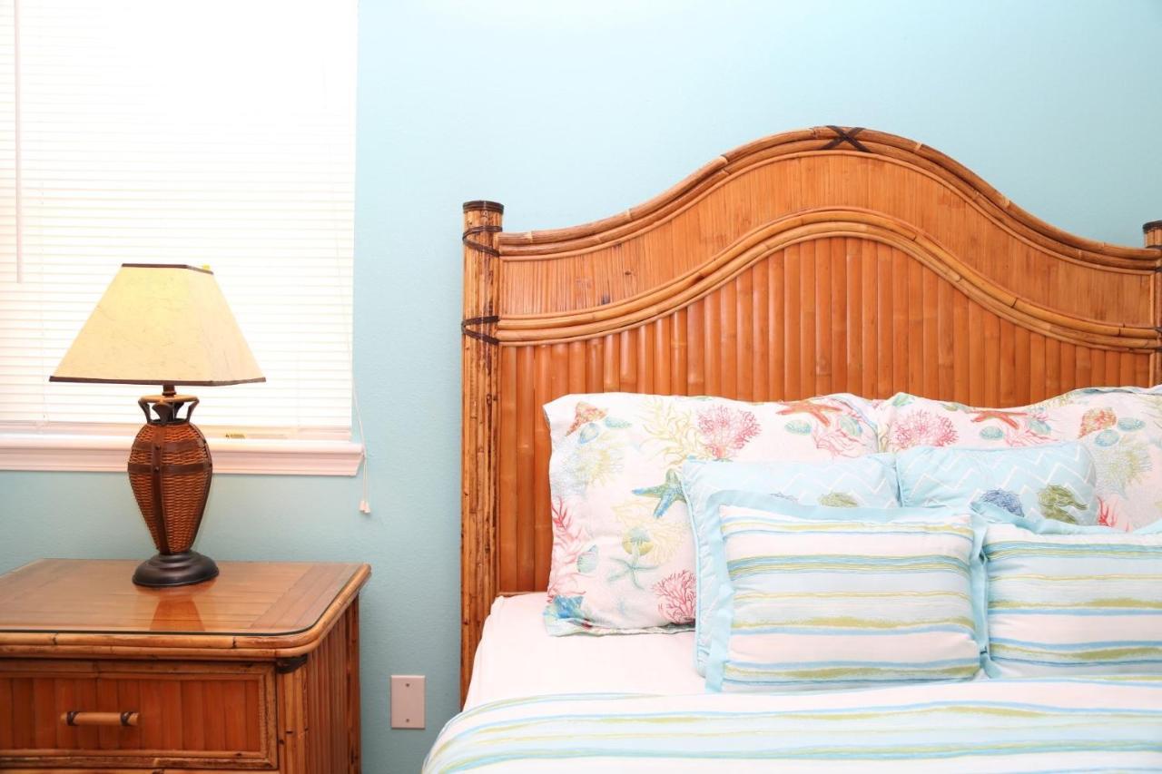 Sea Breeze 211 Apartment