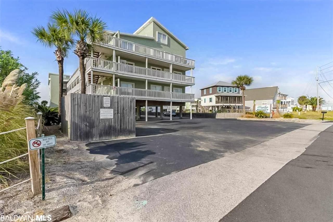 Apartment Lagoon Landing #302