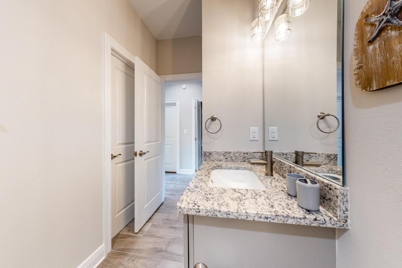 Cotton Creek #1102 Apartment *