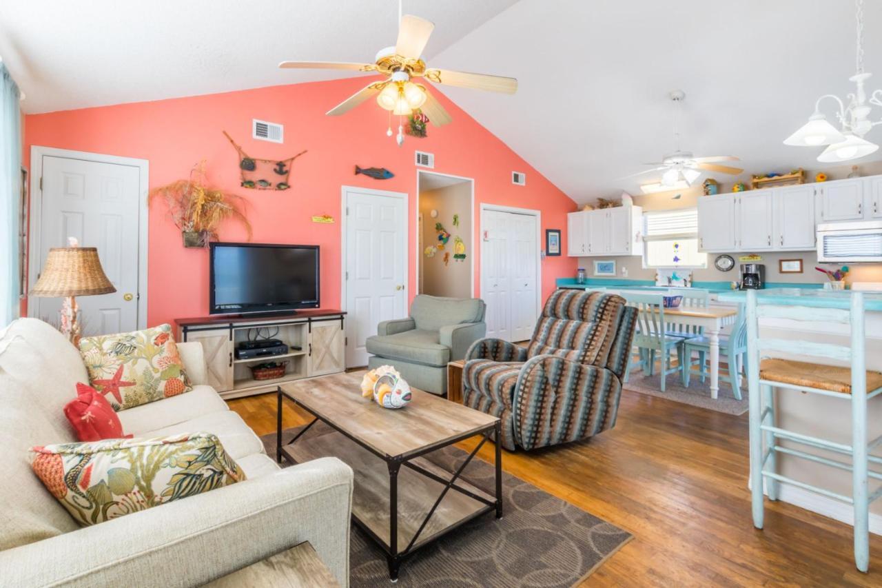 Seaside Near The Beach! Private House, Sleeps 9 Gulf Shores
