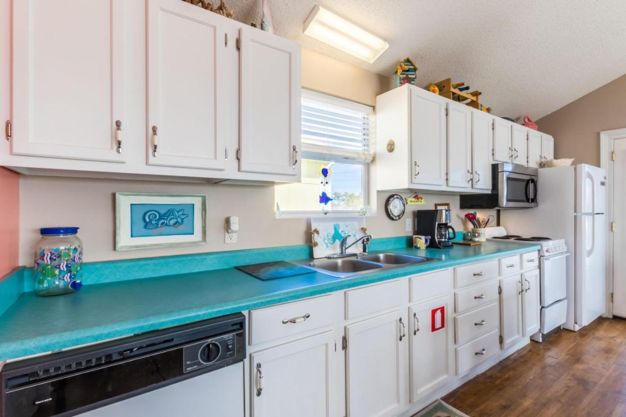 Seaside Near The Beach! Private House, Sleeps 9 Apartment *