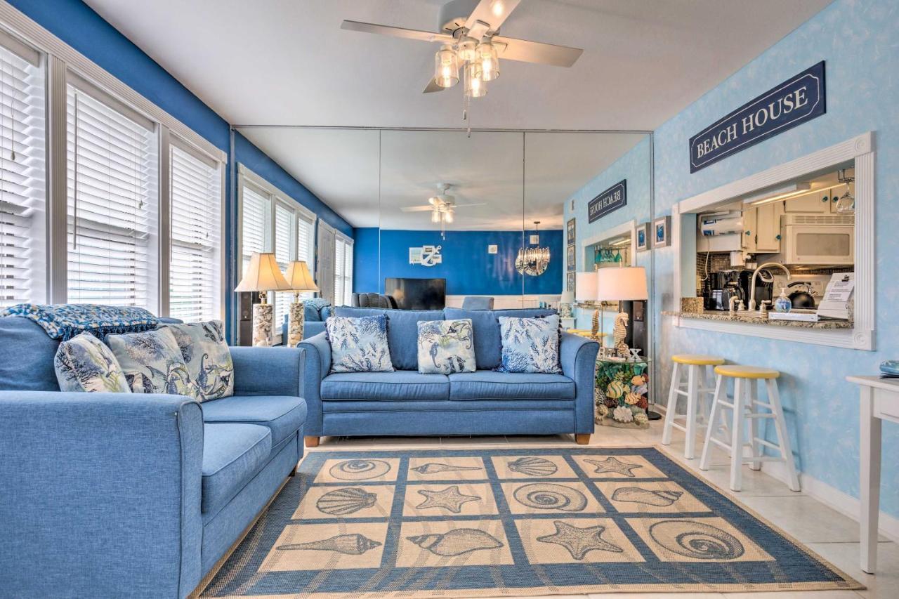 Vivid Escape In - Walk To The Beach!