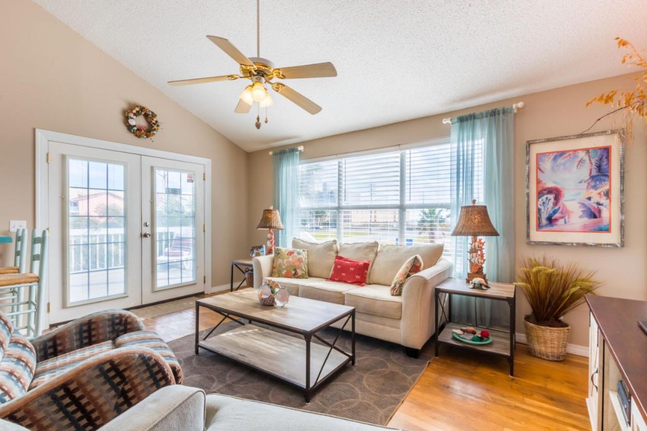 Seaside Near The Beach! Private House, Sleeps 9 Apartment *