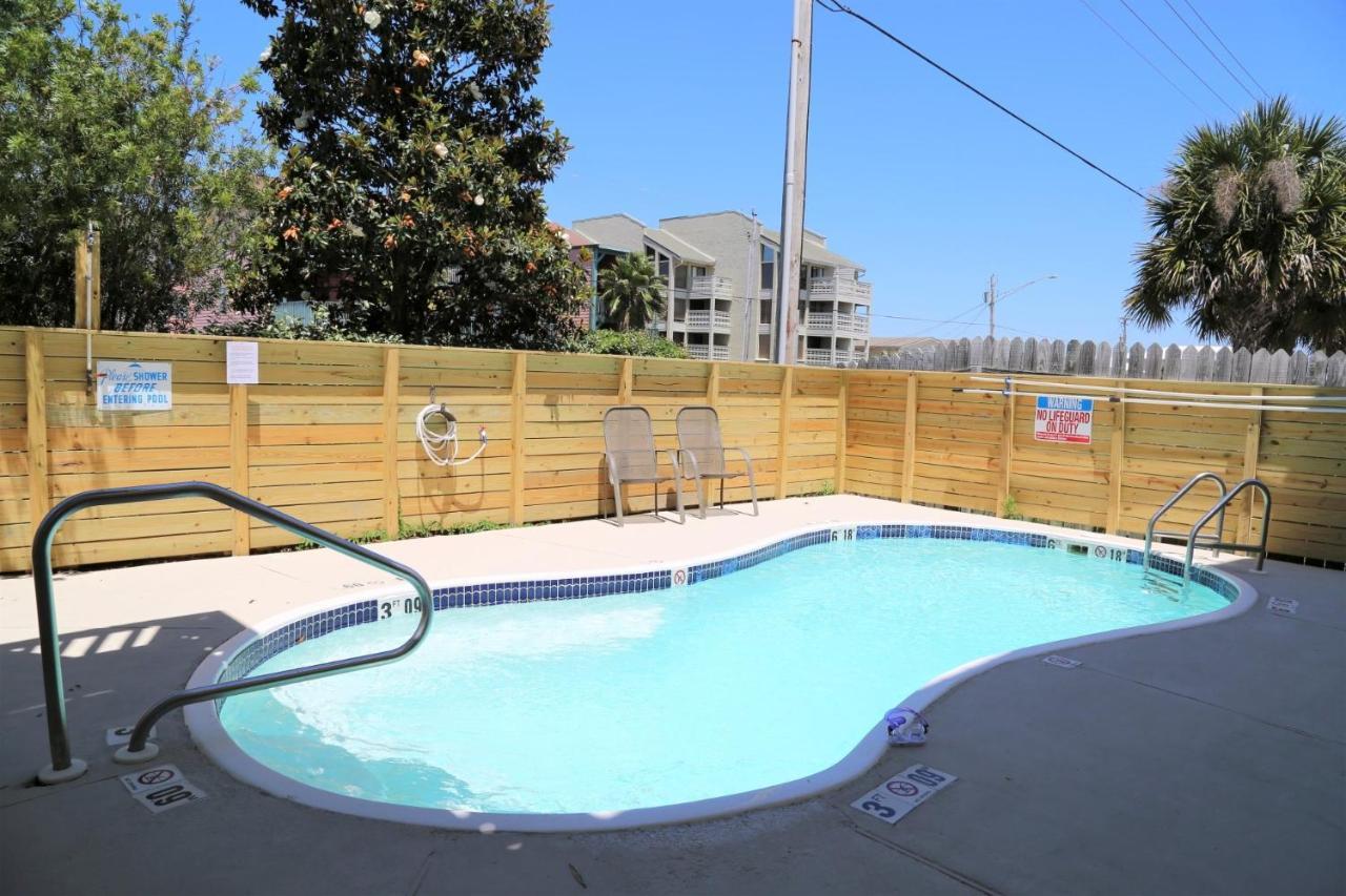 Sunrise Village 109 Apartment