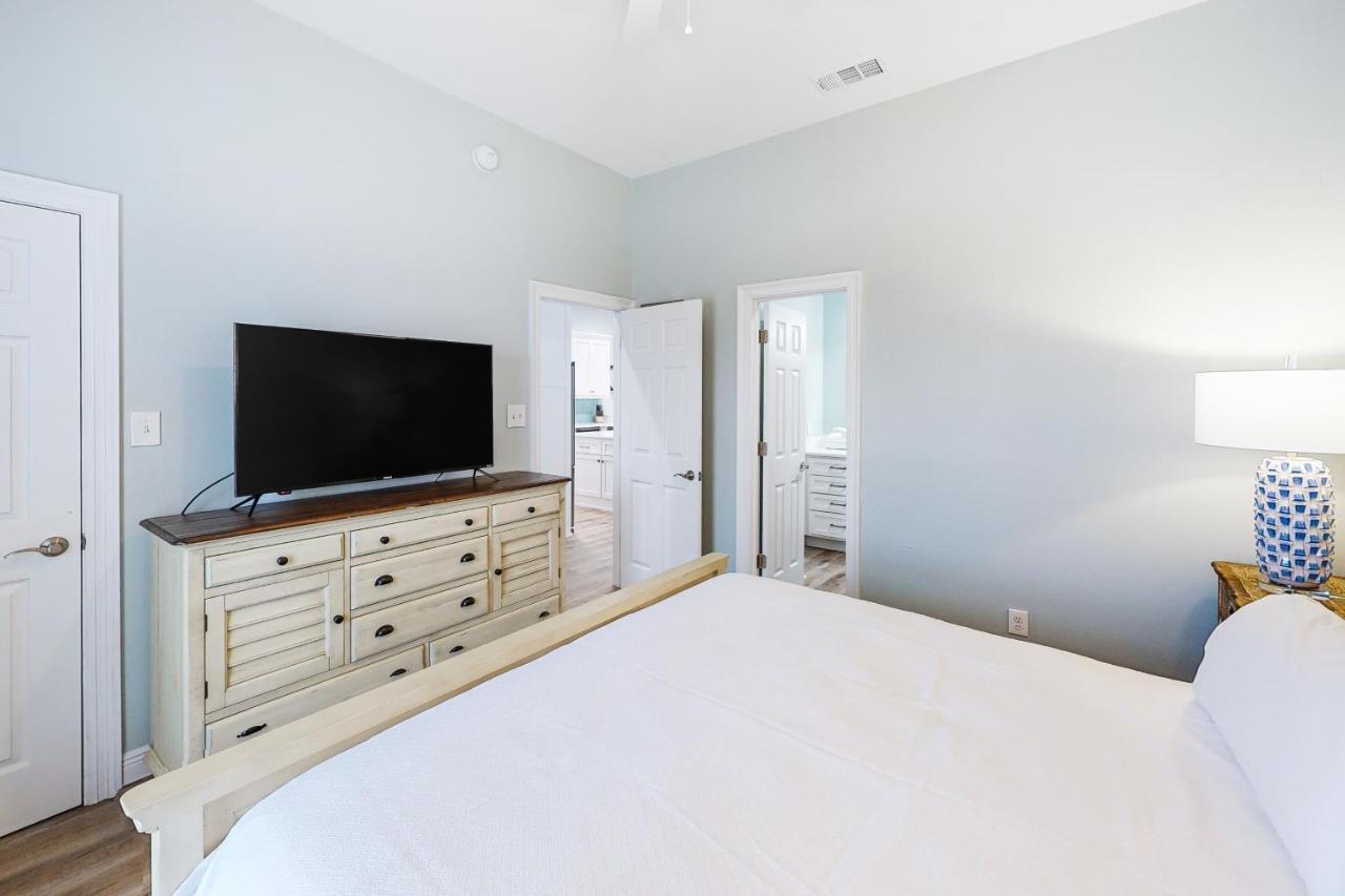 Holiday home 2 Carats East