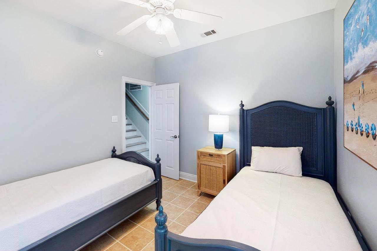 Holiday home 2 Carats East *