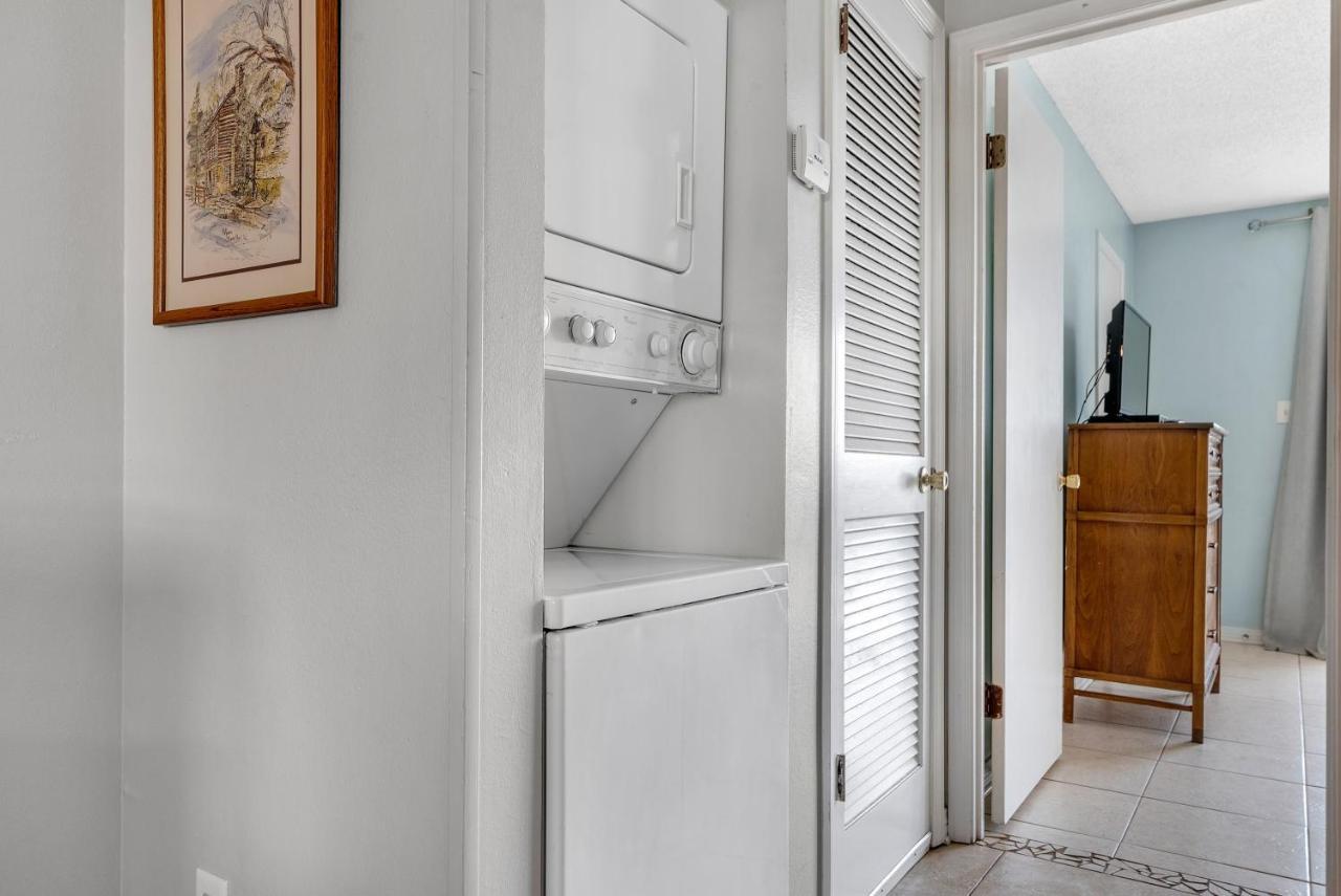 Apartment Lagoon Landing 305 *