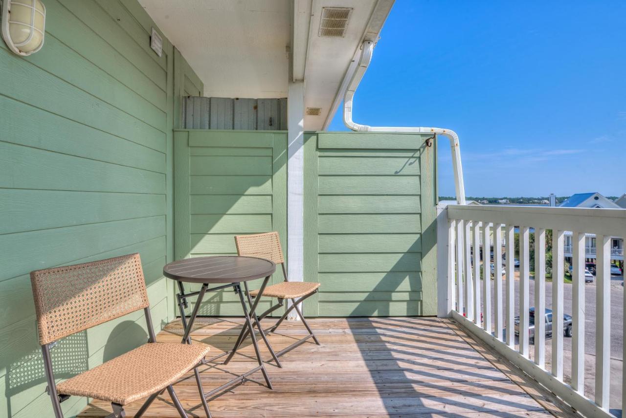 Apartment Lagoon Landing 305