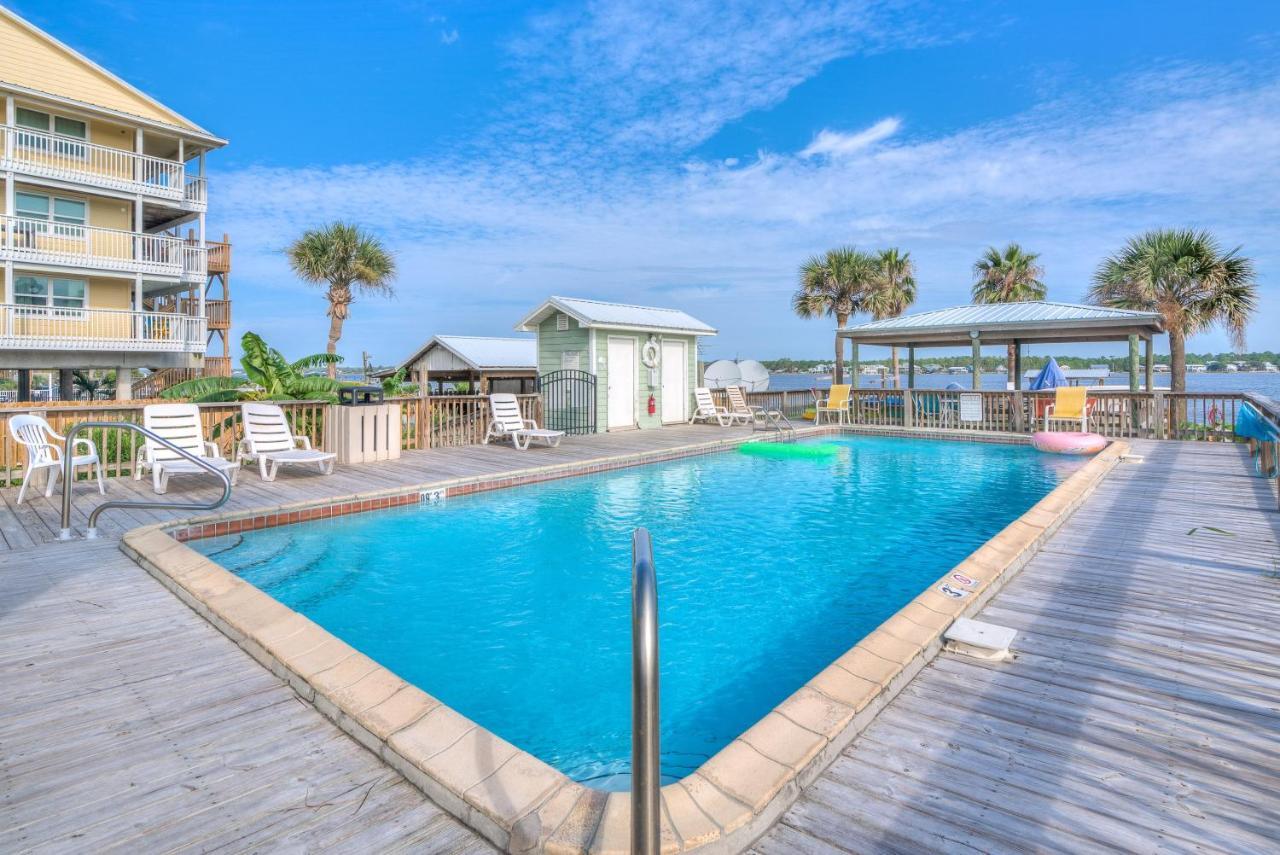 Lagoon Landing 305 Apartment *