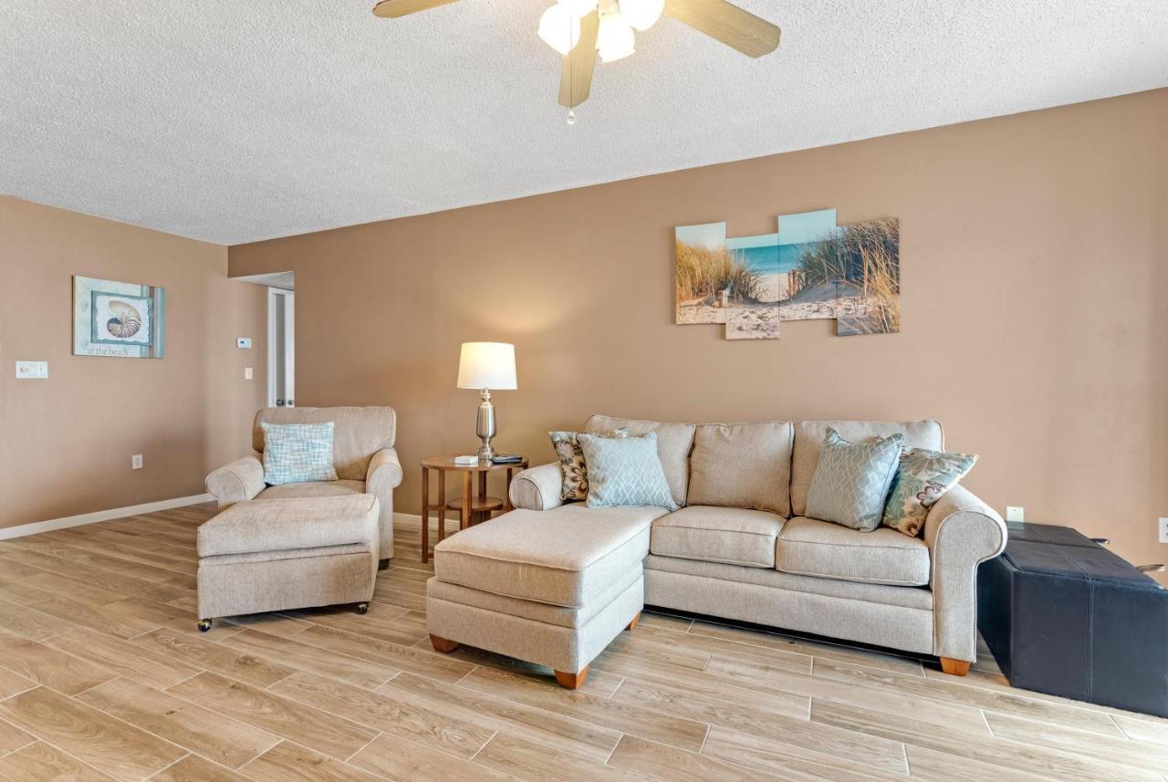 Ocean Unit 1805 Apartment