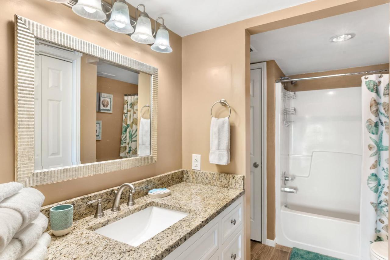 Ocean Unit 1805 Apartment