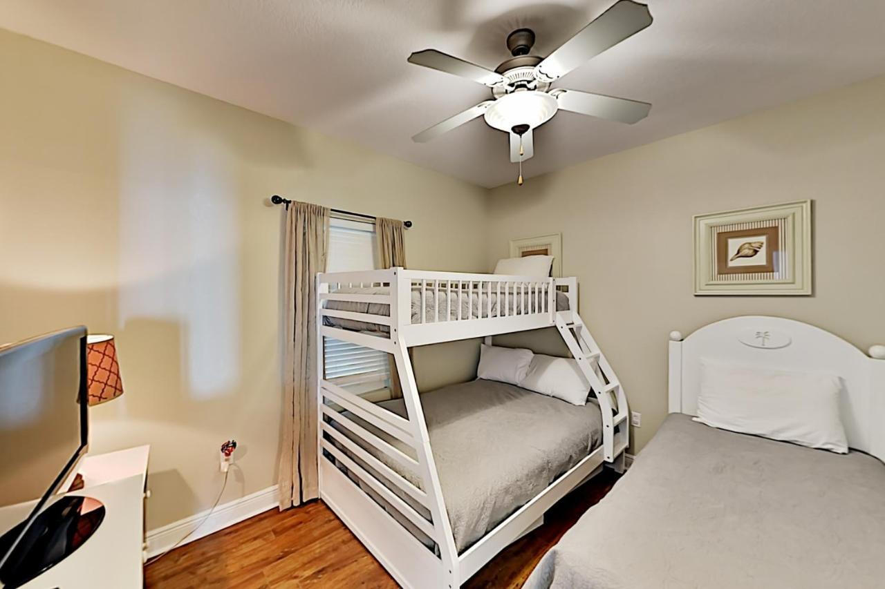 Crystal Shores West Iii Apartment *