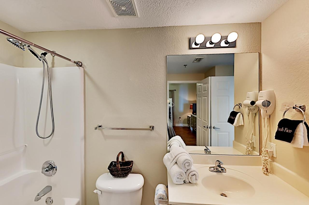 Crystal Shores West Iii Apartment