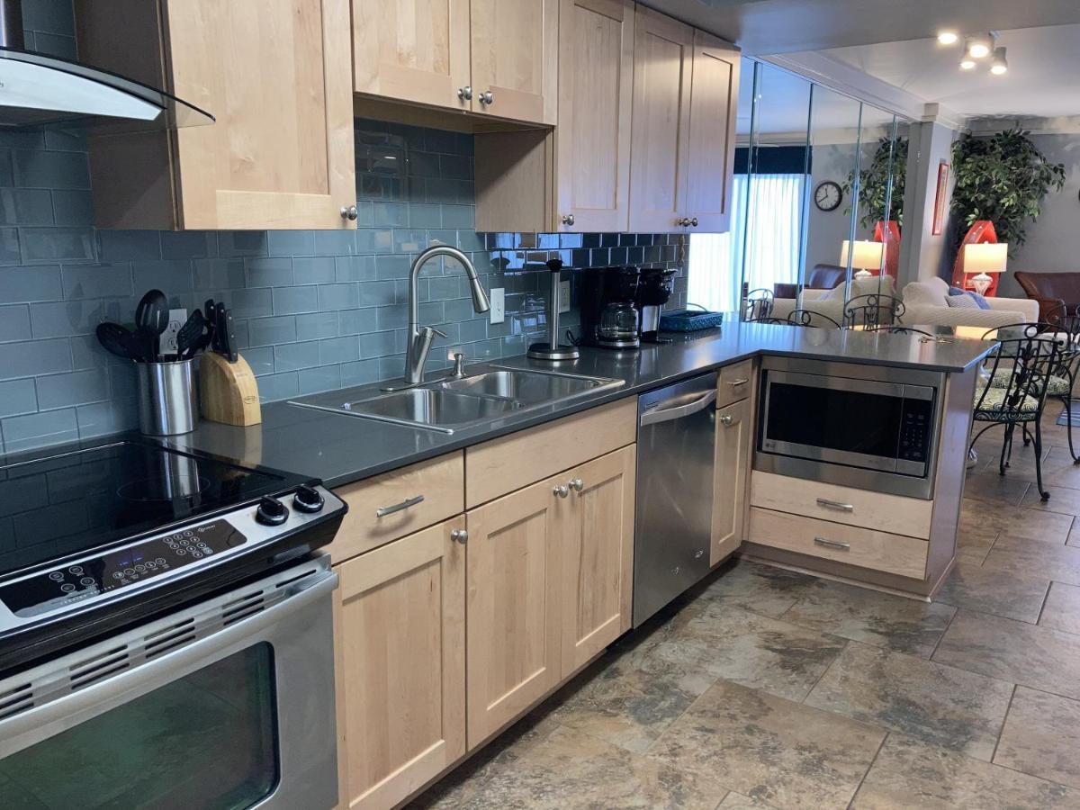 Ocean House 1406