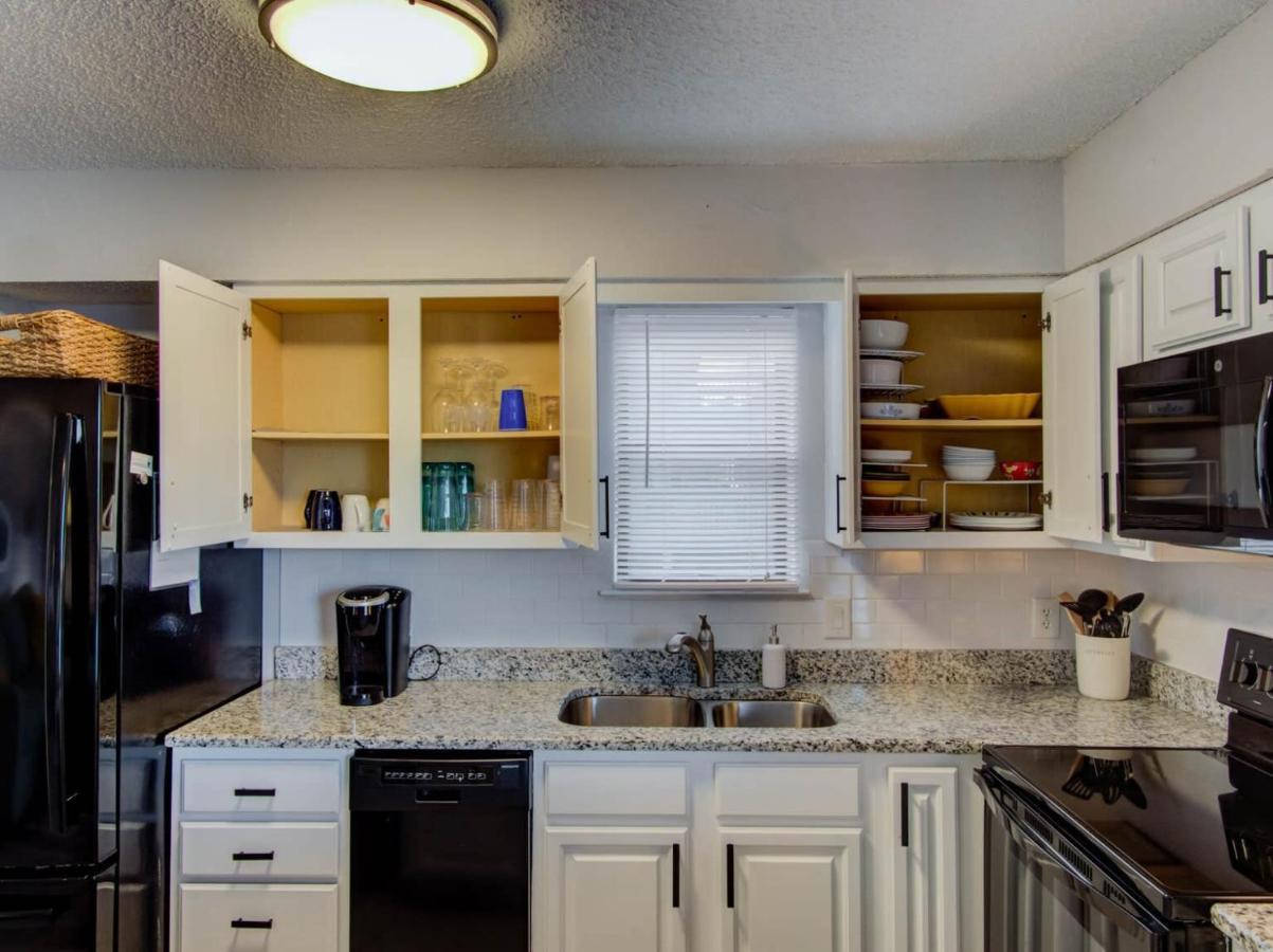 Adorable Spacious In *