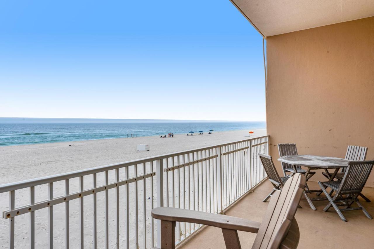 Apartment Crystal Shores #201 *