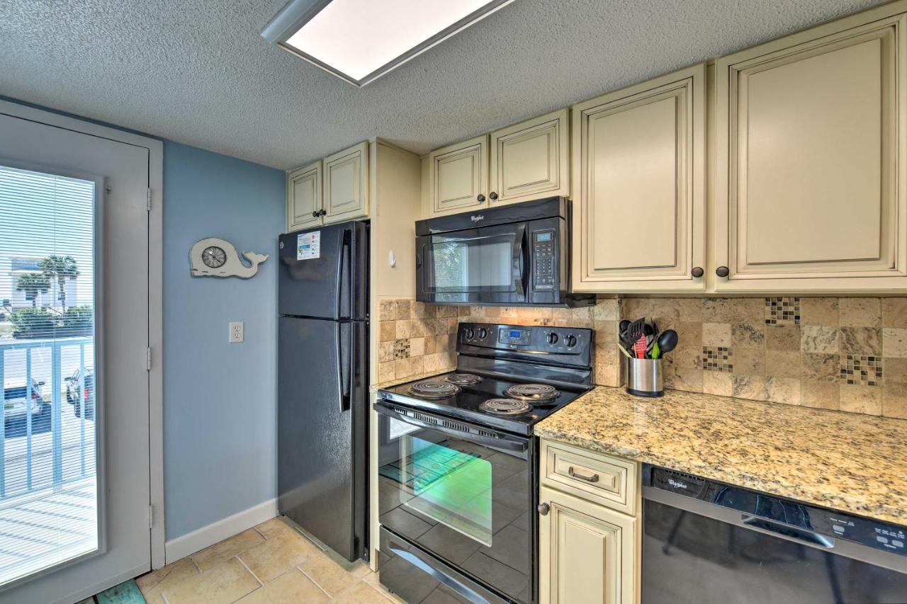 Retreat With Private Access! Gulf Shores
